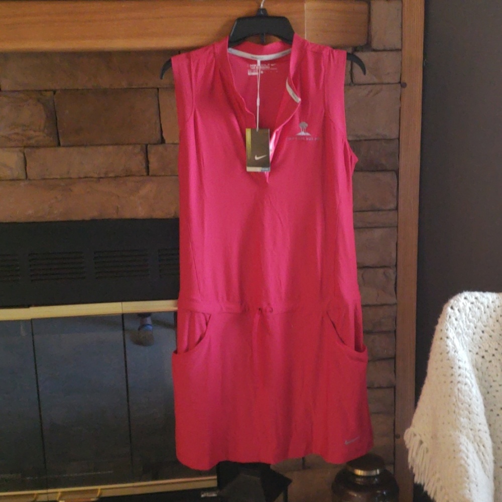 Sleeveless dress
